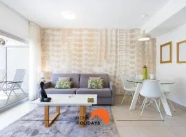 #200 Panoramic Flat by Home Holidays