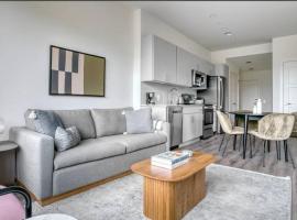 City Luxury King Suite w coffee station, apartment in Alexandria