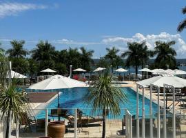Flat C&eacute;u de Bras&iacute;lia Life Resort, resort in Brasilia