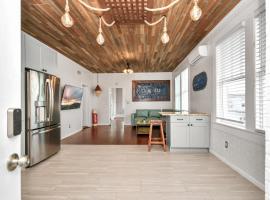 Nautical Loft with Outdoor Kitchen & Beach Access, beach rental in Galveston