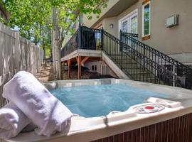 Union Gateway in Prime Salt Lake Location with Hot Tub, hotel in Midvale