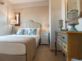 Blue Heart Luxury Suites II, hotel di lusso a Naxos Chora