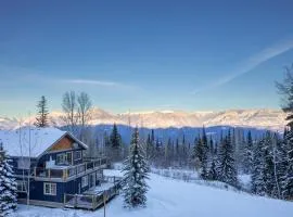 Lush Mountain Accommodations