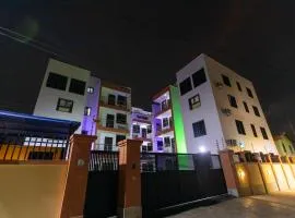 Washington Apartments - just 25mins drive from the Airport