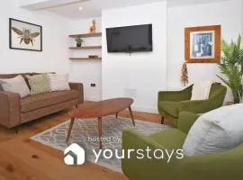 Chapel House by YourStays - Two bed cottage in Market Town of Sandbach, high end finish