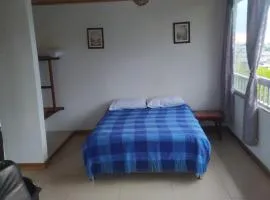 Apartamento acogedor, 1 habitación, cocina, comedor, vista a zonas verdes, English