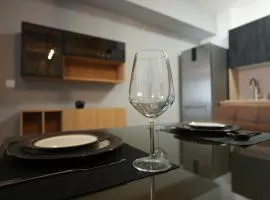 Modern & Luxe Getaway ~ Parking