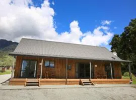 Franz Alpine Retreat- Cottage