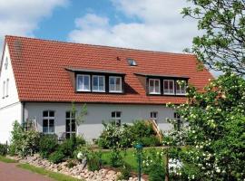 Holiday apartment in the Mecklenburg Lake District, hotel with parking in Buchholz