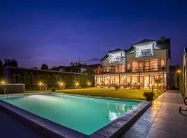 Guest House Panorama Aqualux with Free Parking