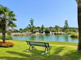 Cozy studio in calm, Hotel in Mandelieu-la-Napoule