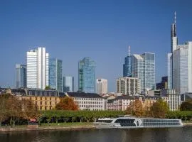 Hotelship MS Oscar Wilde