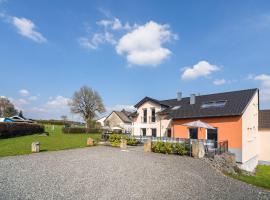 Dreamy Holiday Home in Ellscheid with Terrace, hotelli kohteessa Ellscheid