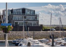 Unique apartment located on the Oosterschelde and marina of Sint Annaland, leilighet i Sint-Annaland