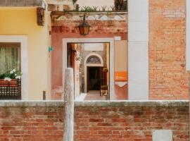 Casa Accademia, cabaña o casa de campo en Venecia