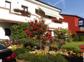 Apartments Mari, family hotel in Novigrad Istria