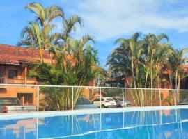 Conforto e Lazer pertinho da praia Só atravessar a avenida, hotel em Ubatuba