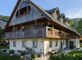 Rustic House 13, country house in Bohinj