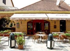 Dolce Vita Panzió, hotel v destinaci Miskolc