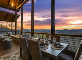 Sunset Ridge Mountain Luxury Villa, מלון בMineral Bluff