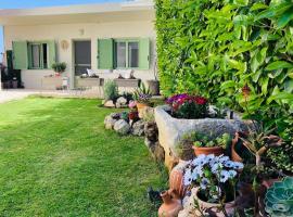RODON - Bungalow with seaview backyard in Afytos, μπανγκαλόου στην Άφυτο