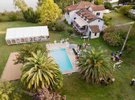 Villa Fortune - 11 couchages - Piscine & Tennis, hotel i Bayonne