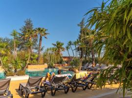 Domaine La Pinède Enchantée, apart-hotel u gradu Aržele sur Mer