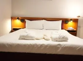 SN Hotel and Restaurant