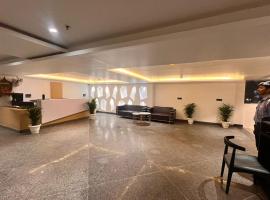 Hotel Sky Stays, ξενοδοχείο σε East Delhi, Νέο Δελχί