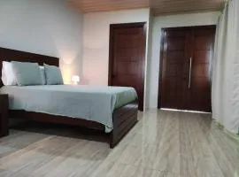 Mandy Loft -40MB wifi -8 miles from La Fortuna