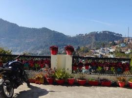 Aashirwad Valley view, Hotel in Bhīm Tāl
