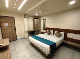 Hotel Kinara, hotell i Ahmedabad