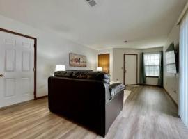 Charming remodeled 2 bed GEM Middletown, hotel in Middletown