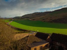 Tottington Manor Hotel, hotel a Henfield