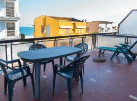 Bilocale fronte mare a Marcelli - M029, hotell i Marcelli