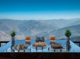 KufriVista Mountain Lodge، فندق في كوفري