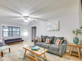 Patio and Grill Idyllic Sorrento Vacation Home!, hotel v destinaci Sorrento