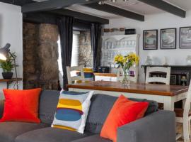 Poldark Charming Mousehole Cottage with Net Loft, Hotel in Mousehole