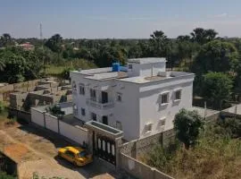 Jobz Luxury Rental - White Villa