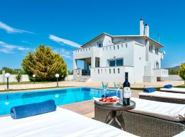 Muthee Luxurious Private Villa: Laganas şehrinde bir spa oteli