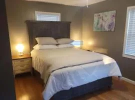 Sleeps 7 value packed 2 baths comfy