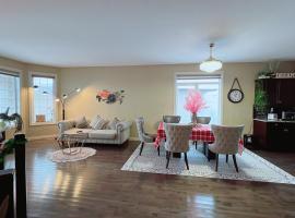 Happy House - Regina City, vakantiewoning in Regina