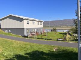 Lakeside Apartments, hotell i Egilsstaðir