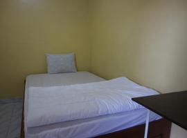 Tange Guest House: Ruteng şehrinde bir otel