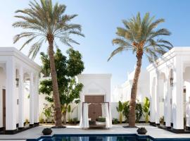 Raffles Al Areen Palace Bahrain, מלון יוקרה במנאמה
