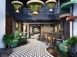 Hanoi Center Silk Classic Hotel & Travel