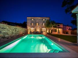 Mrgani에 위치한 호텔 Villa Luvi by IstriaLux