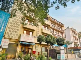 Cosy Grand, Chanakyapuri by The Cosy Hotels