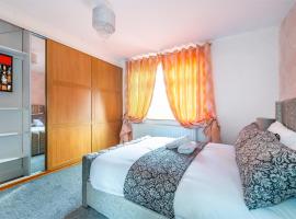 *RC98BL* For your most relaxed & Cosy stay + Free Parking + Free Fast WiFi *, šeimos būstas mieste Farnley