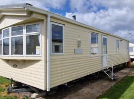 New Beach Holiday Park, apartment in Kent